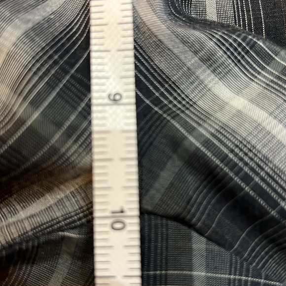 Columbia Titanium Omni-Shield Black Plaid Shorts size 16 - Picture 9 of 12